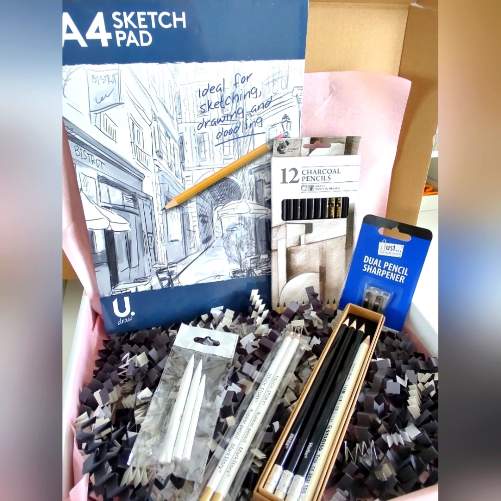 Sketch box gift set for beginner artists - Picture 8 of 9
